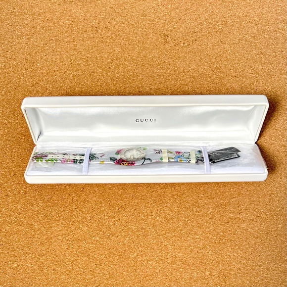 Gucci 2005 Special Edition Floral Watch – NWT - Picture 5 of 12